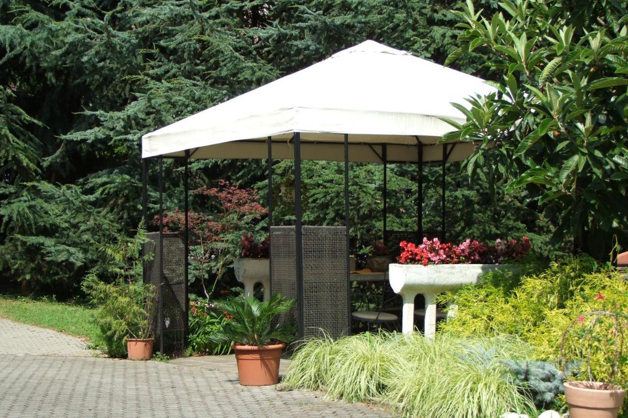 Ferienwohnung Monolocali In Casa Con Giardino Bellagio Exterior foto